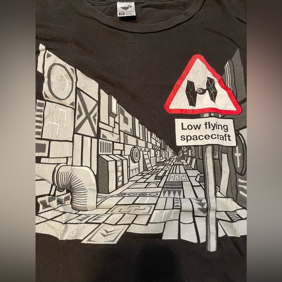 Star Wars Low Flying Ships Death Star Shirt - Picture 2 of 6